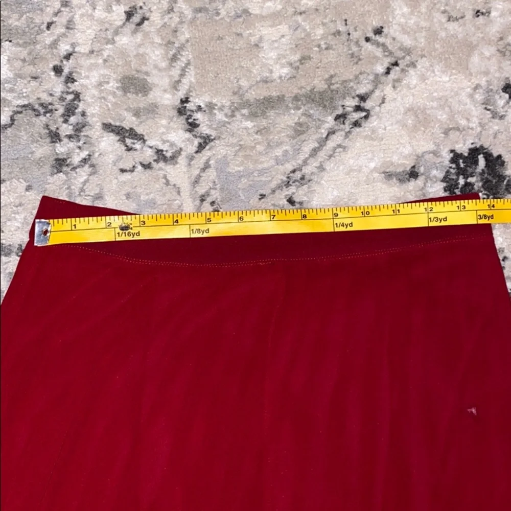 PIVOTAL MOMENTS PLEATED MAXI SKIRT - BURGUNDY